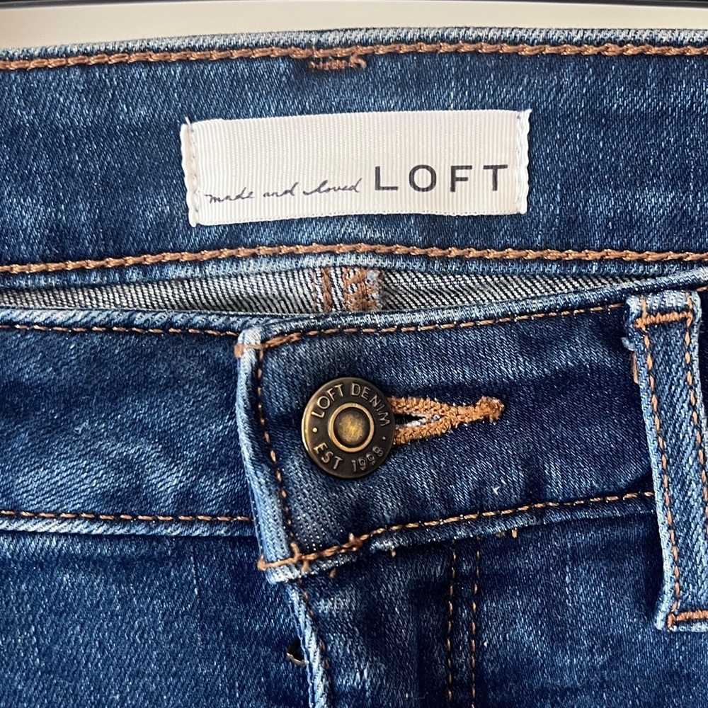LOFT Women's Blue Jeans - Picture 2 of 4